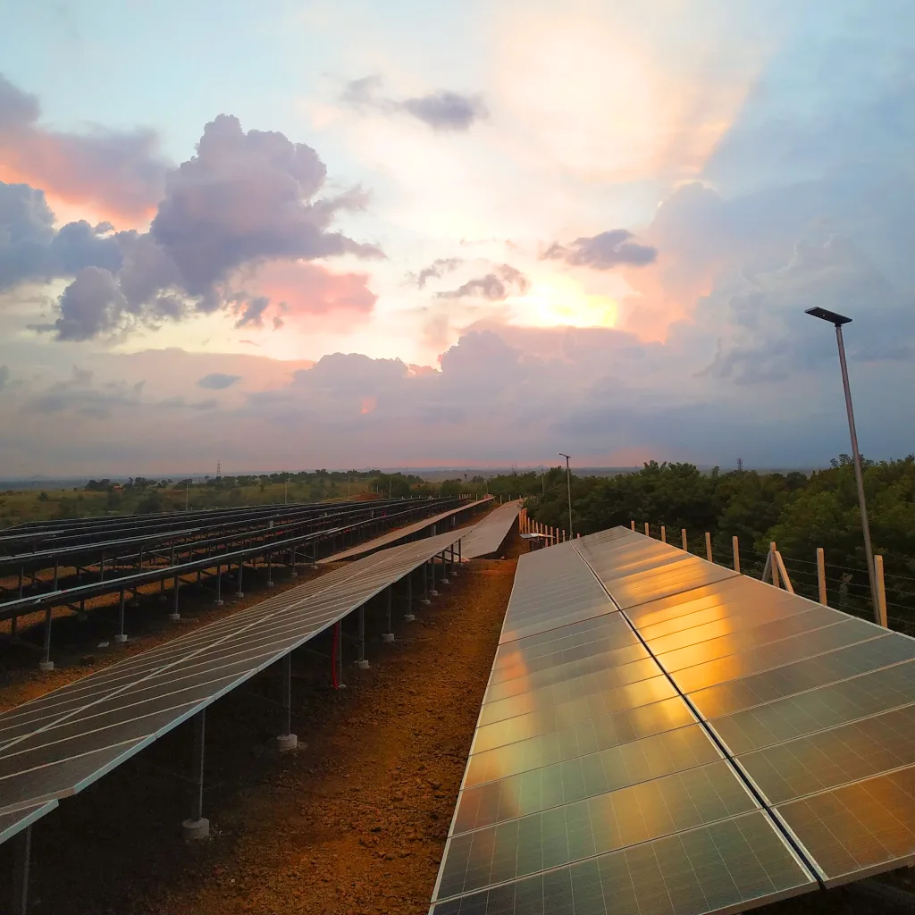 About Roofsol Energy